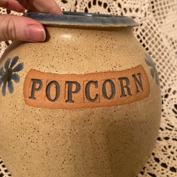 Pottery Popcorn Kernal Holder Container - Country Farmhouse - Picture 3 of 14